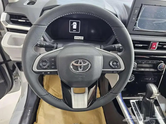 تويوتا فيلوز GLX موديل 2025 17