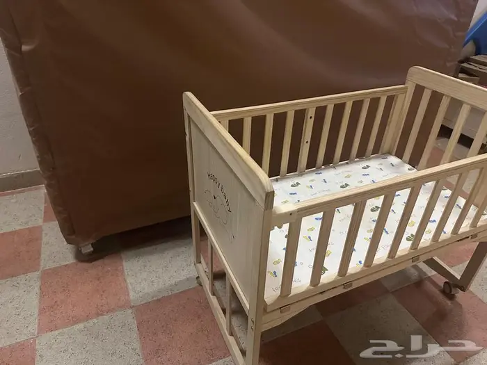 سرير اطفال لوجه الله مع مقعد سياره و عربيه 0
