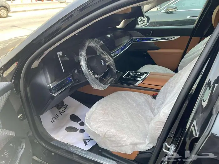 بي ام دابليو I 735 خليجي 2026 4