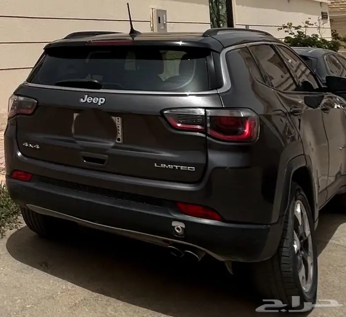 Jeep compass جيب كومباس شروكي 1
