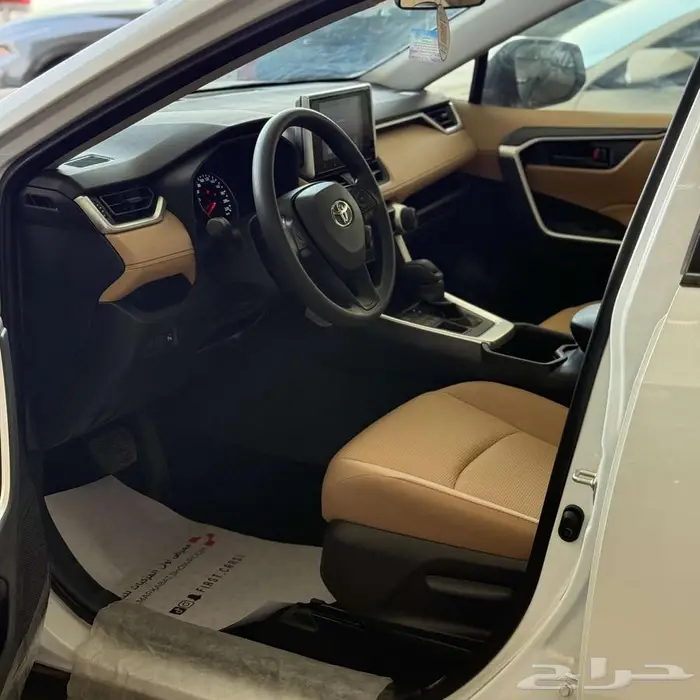 تويوتا راف 4 4 LE 2025 6