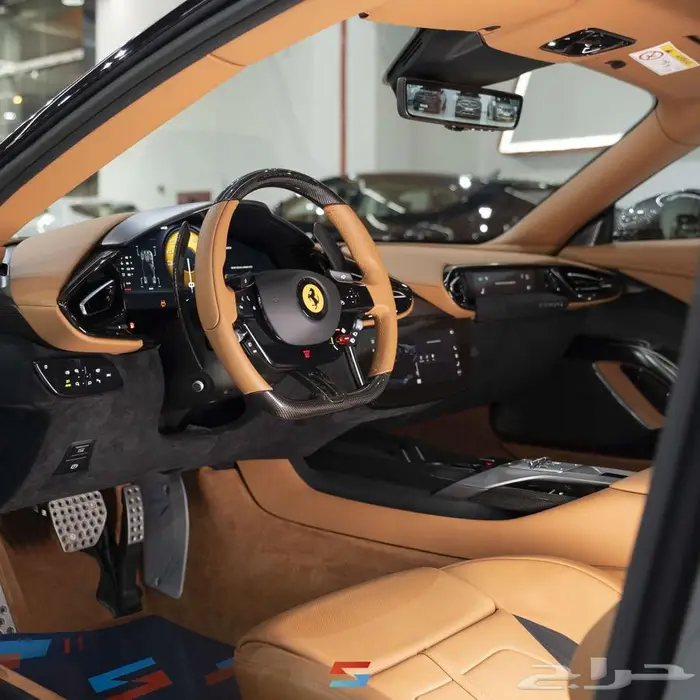 فيراري 12سلندر موديل 2025 17