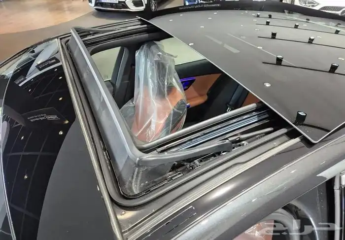 مرسيدس C200 - 2025 اصفار 8