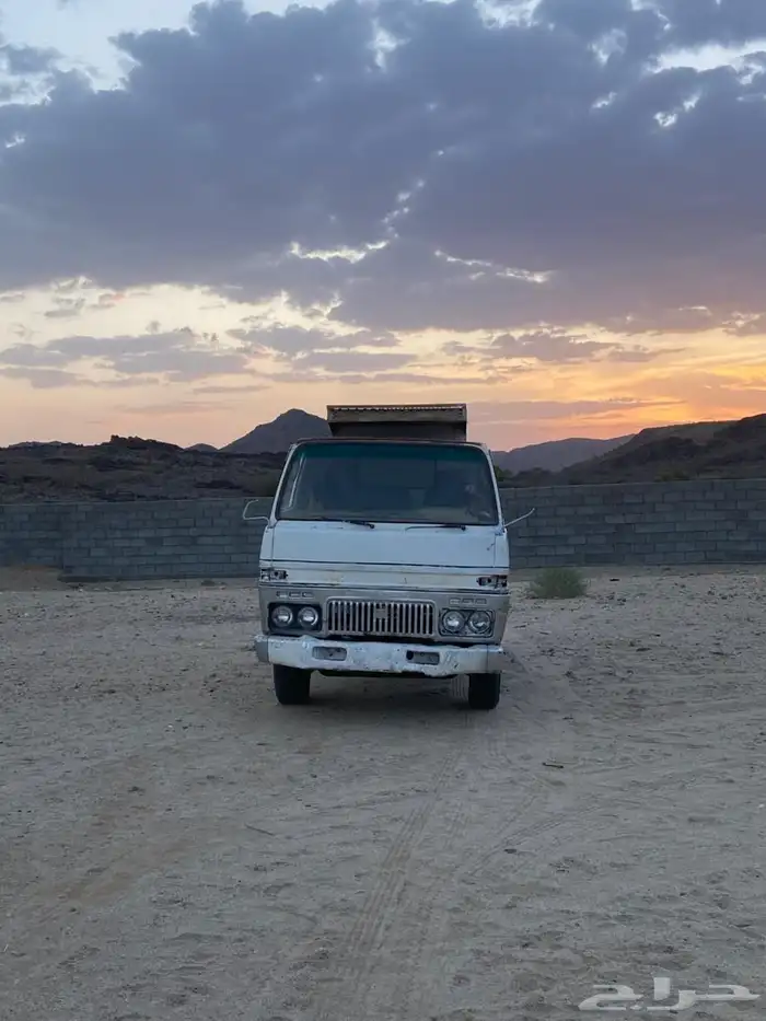 وايت صغير دهاتسون 1
