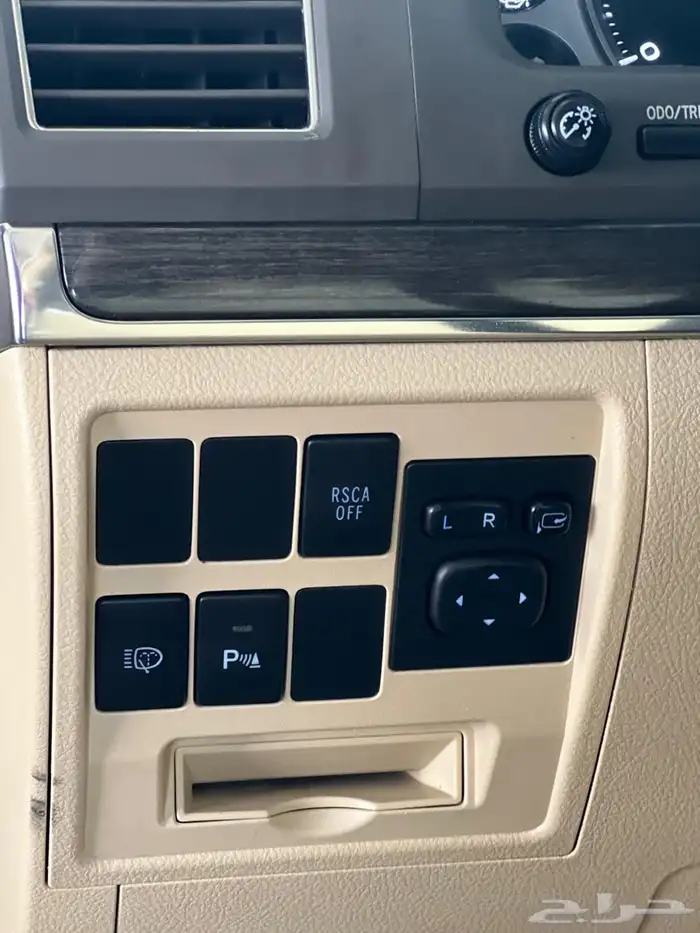 لاندكروزر نظيف سعودي VX.R 2016 29