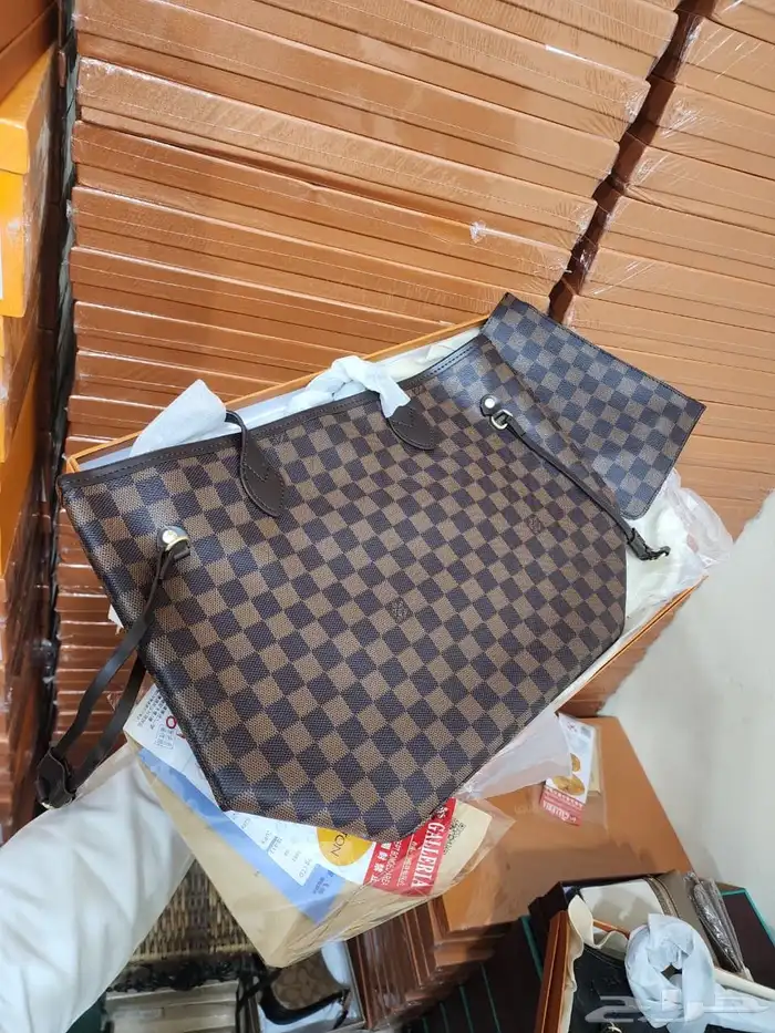 شنط لويس فيتون LV 3