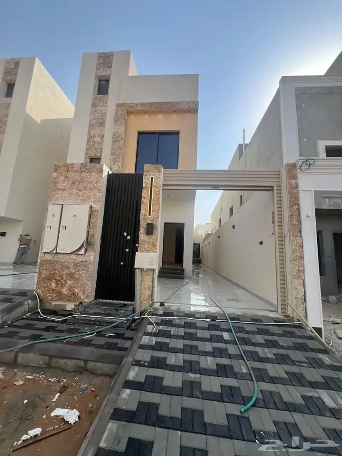 ادوار للبيع فاخرة وتشطيب راقي 1