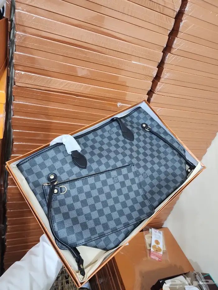 شنط لويس فيتون LV 0