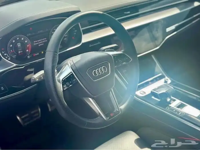 للبيع اودي S8 موديل 2022 لون خرافي وارد كندا 5