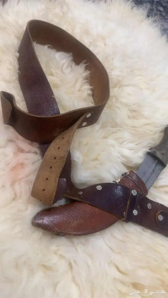 بيع منتجات وثاث قديم وسلاله شعبيه 0