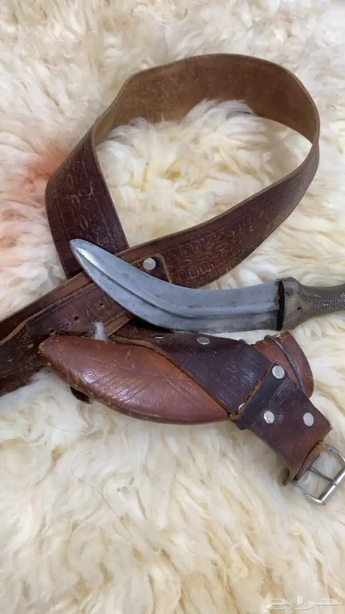 بيع منتجات وثاث قديم وسلاله شعبيه 1