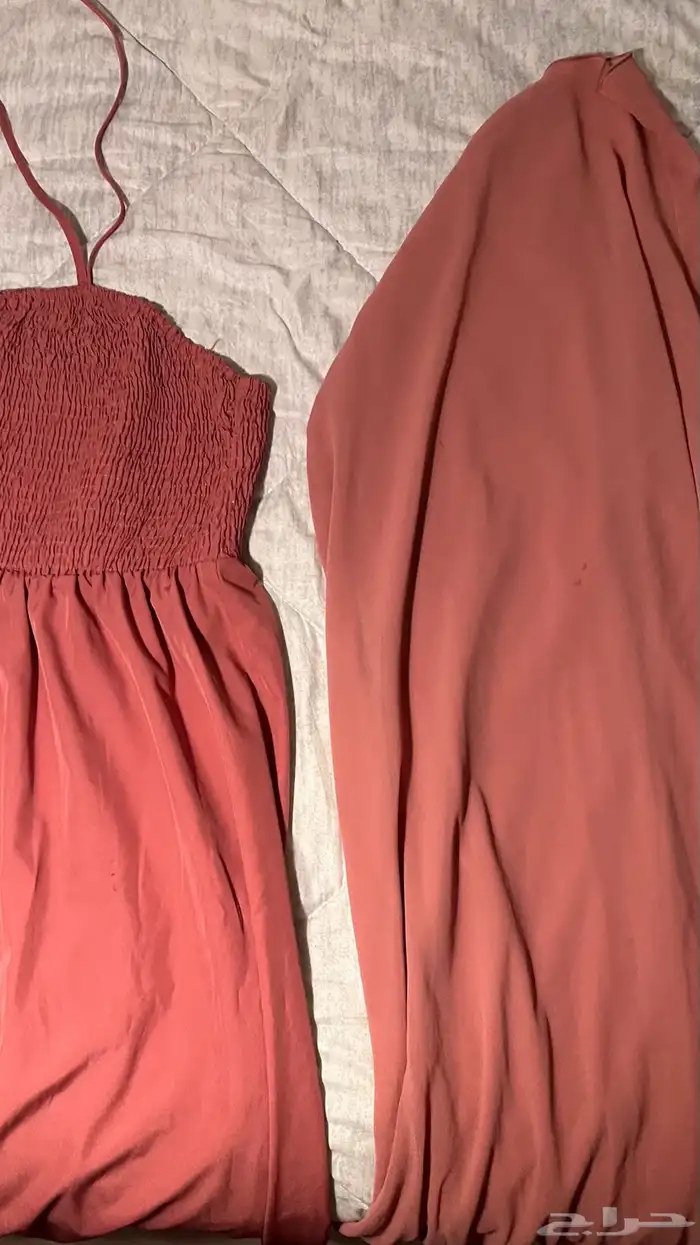 فستان كاجوال صيفي وردي مع شيلة للكتف مثل الجكيت بنفس اللون 1