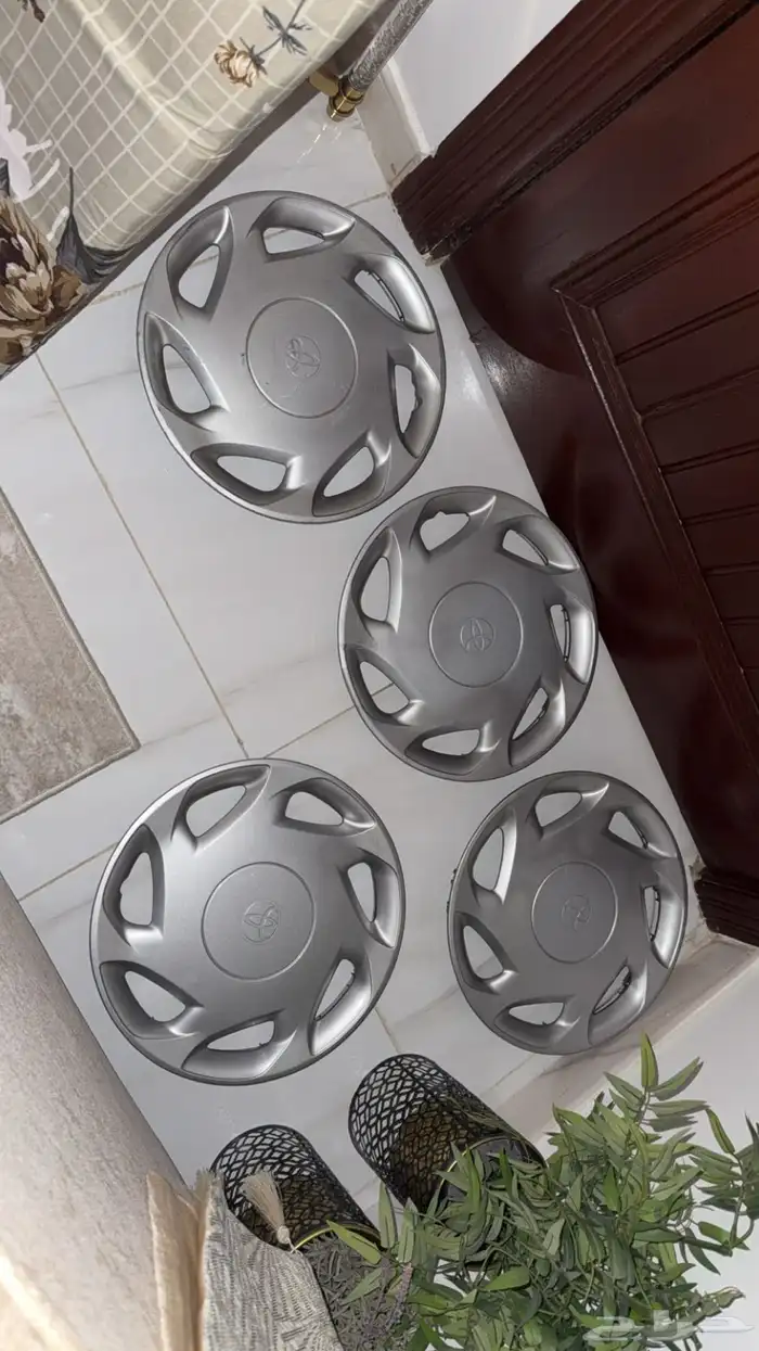 طيس كامري اصلي وارد اليابان مقاس 15 0