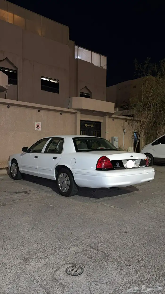 فورد 2011 بوليسي 6