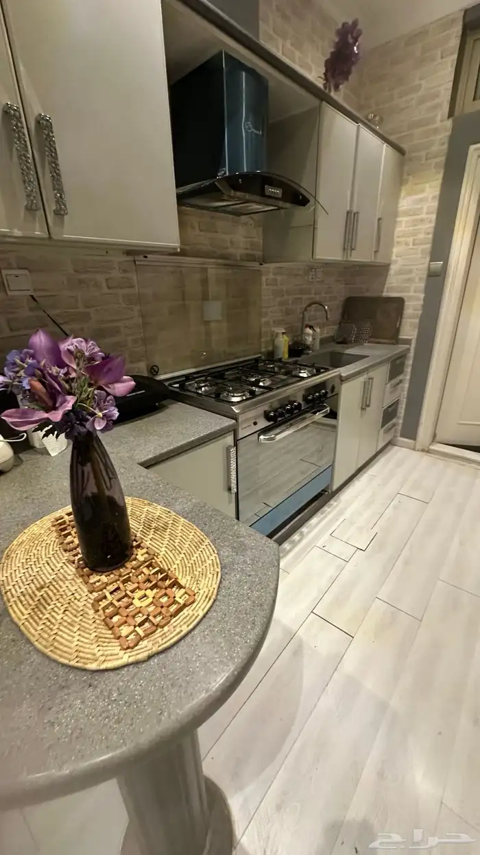 مطبخ بملحقاته ثلاجه مكرويف فرن دولايب خزائن للبيع كامل 1