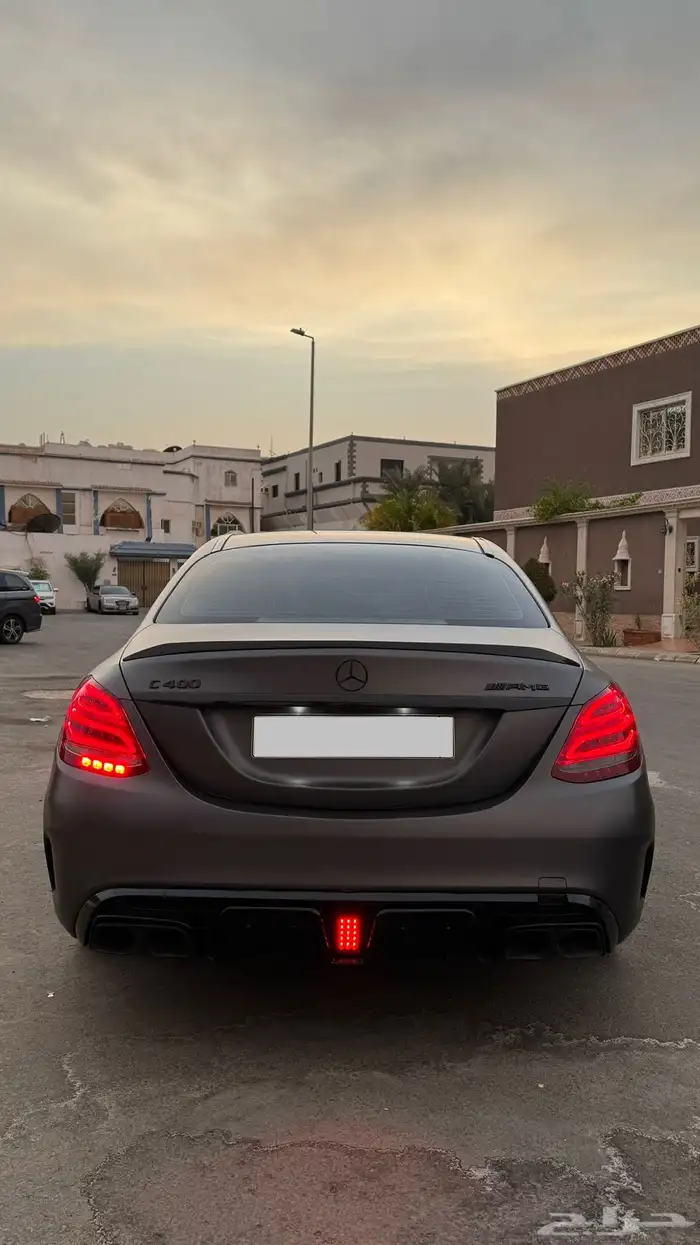مرسيدس c400 2017 6