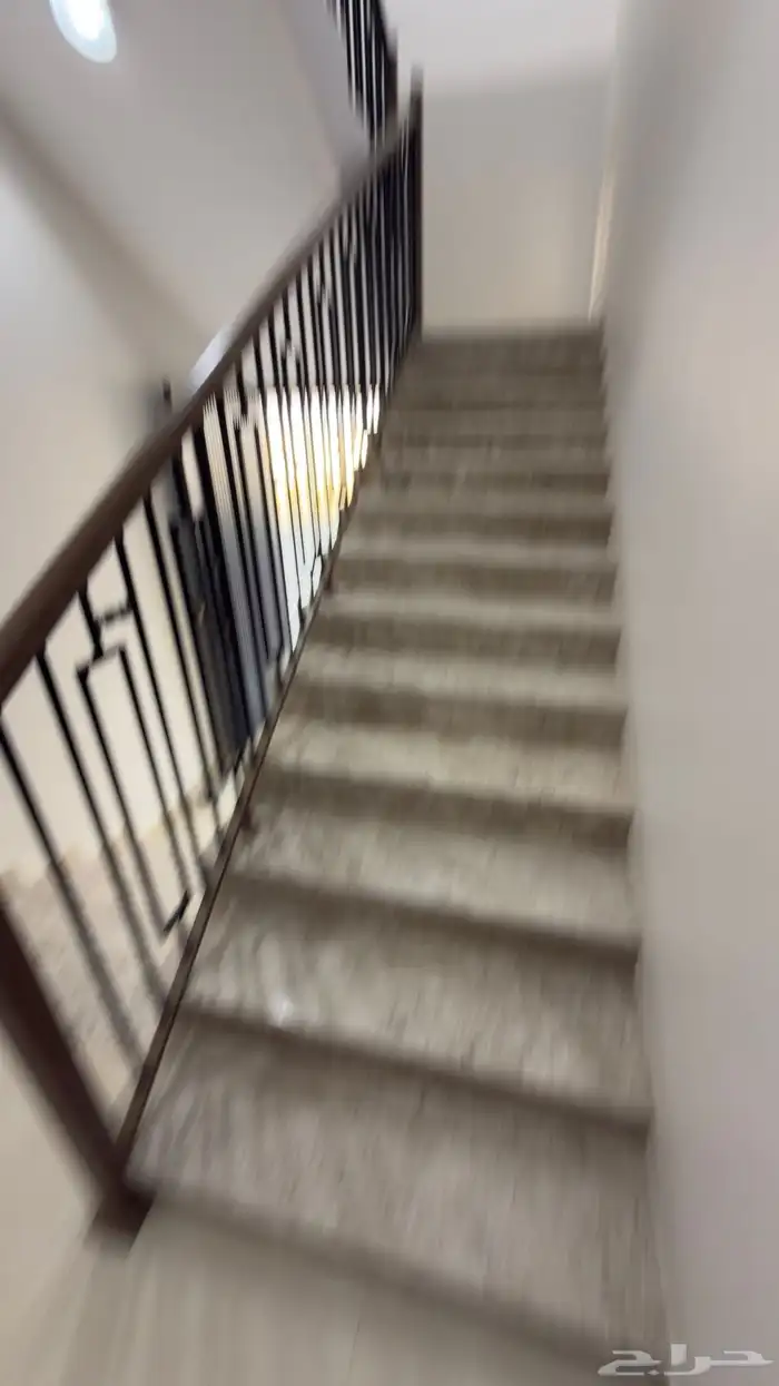 للبيع شقق سكنيه فاخرة طريق المدينه العسكريه بخميس مشيط 4