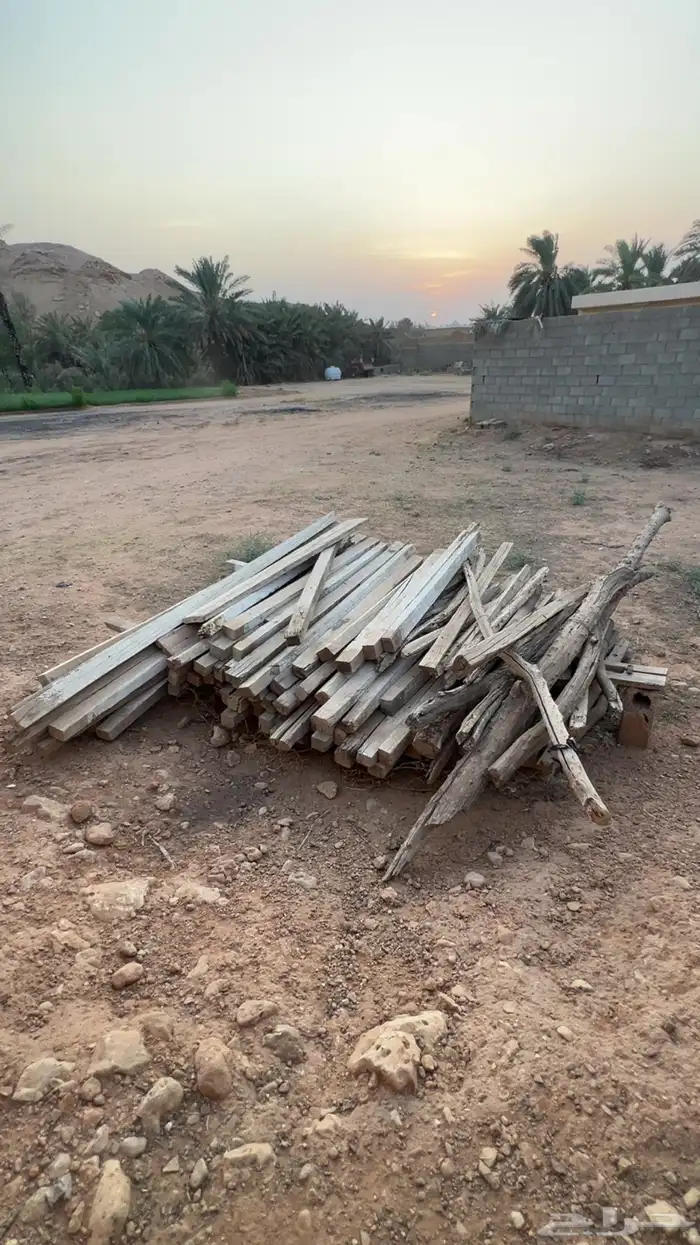 للبيع خشب مرابيع 2