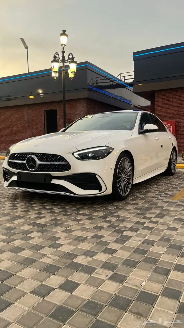 مرسيدس C300 4MATIC 5