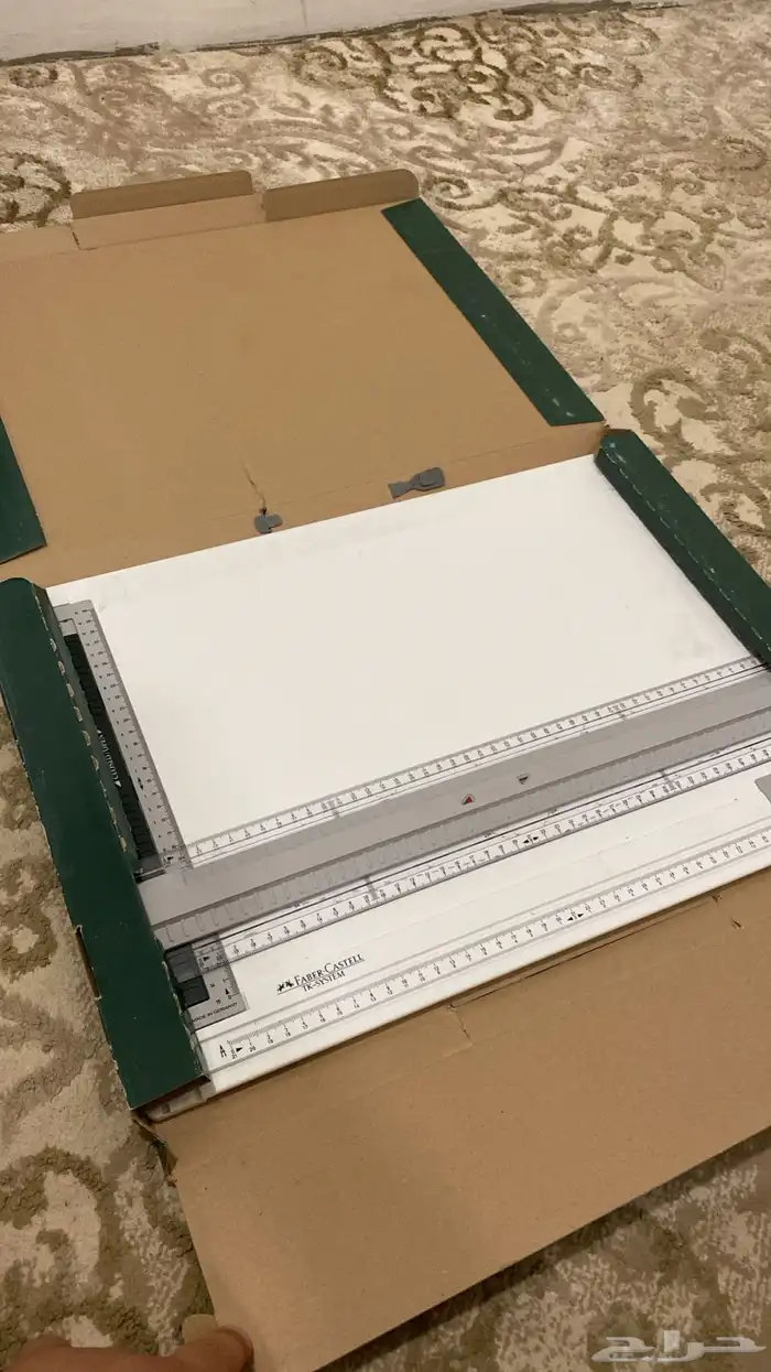 لوحه رسم فني وهندسي 1