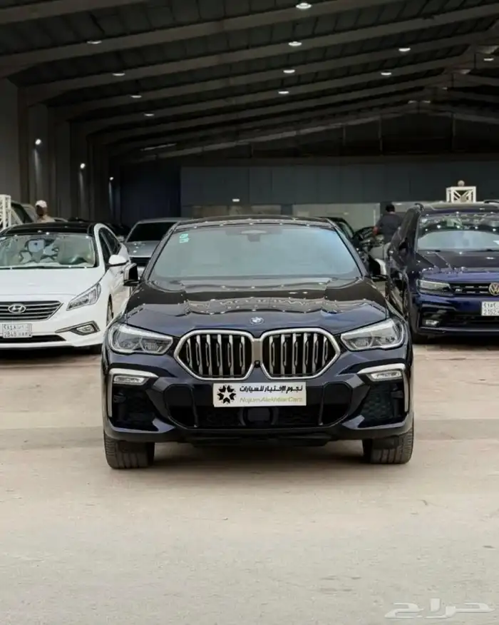 بي ام دبليو X6 2020 M50i- ام كت 8 سلندر عداد قليل نظيف جدا 0