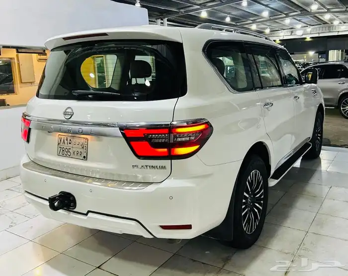 باترول نيسان ( بلاتنيوم ) 2023 بحالة الوكالة 14