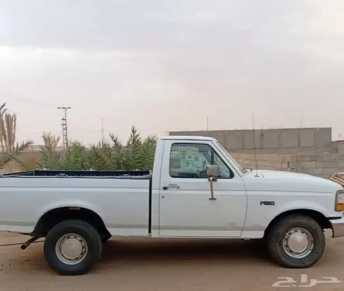 فورد F150 نظيف جدا غاية للمسخدم 1