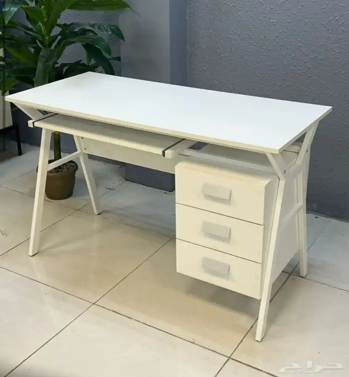 مكاتب جديد بالكرتون مكاتب طقم طاولات كنب دواليب موقع جدة 2