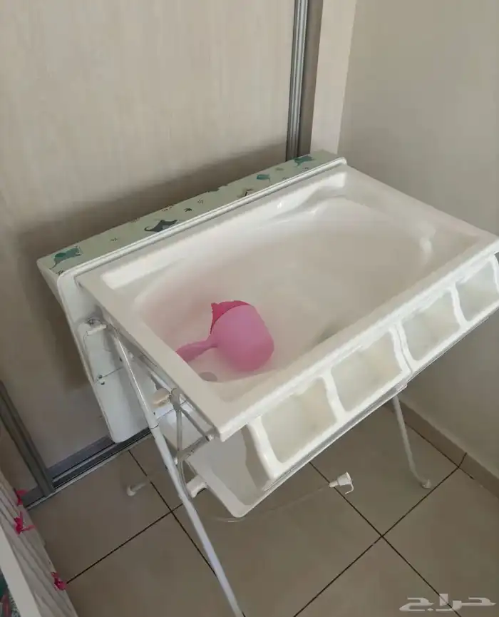 طاولة استحمام للرضع 1