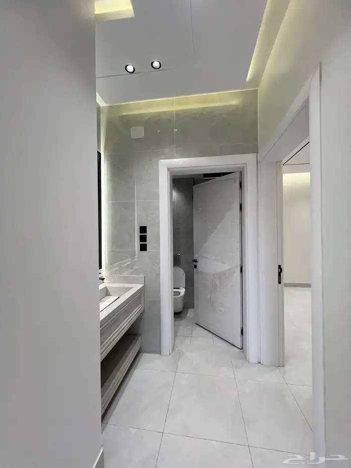 شقة دور ارضي للبيع ابها حي الروابي 3