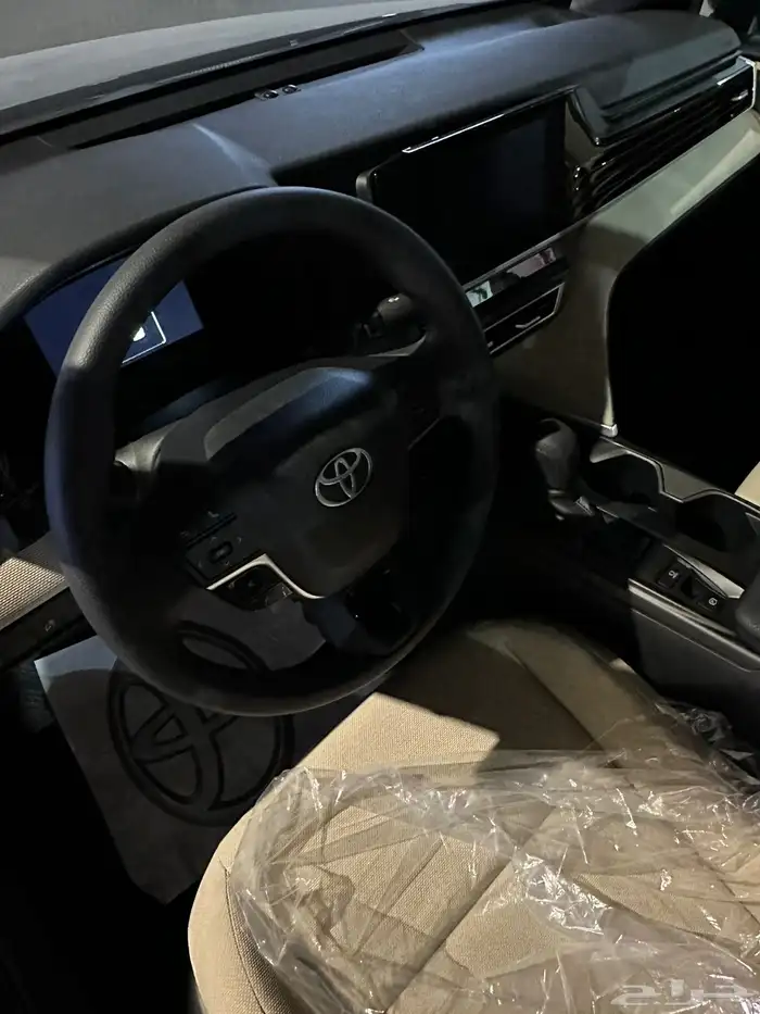 كامري ستاندر اسود 2025 بسعر 112.500 2