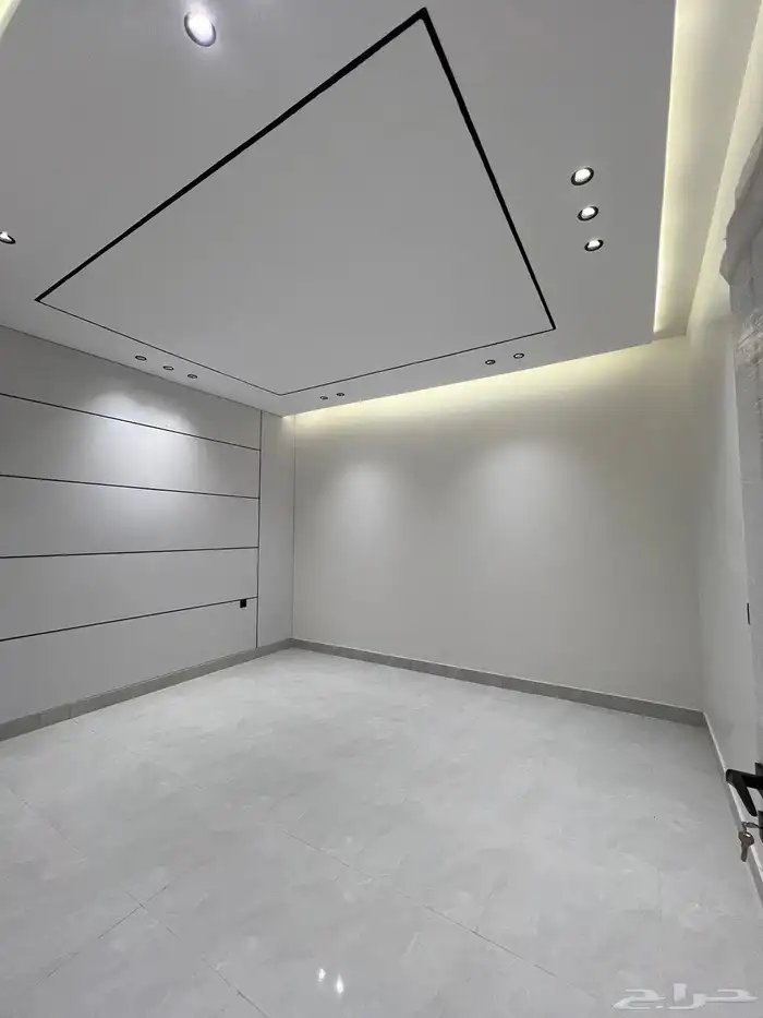 شقة دور ارضي للبيع ابها حي الروابي 11