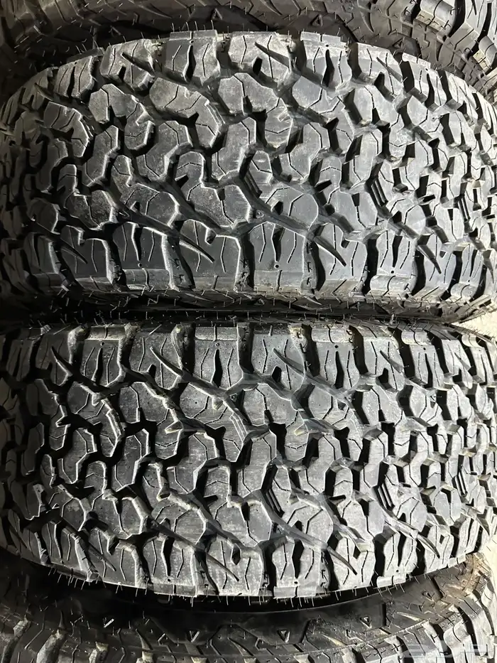 كفرات حجري مع جنوط برايد مقاس 17 فتك وافجي بزرعهاء 24