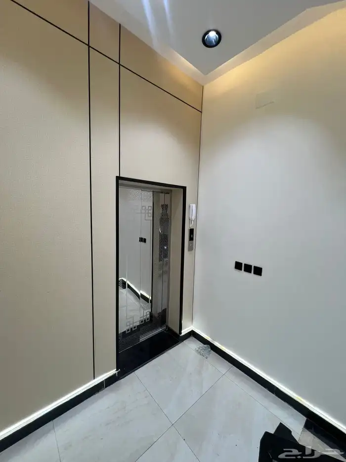 شقة دور ارضي للبيع ابها حي الروابي 16