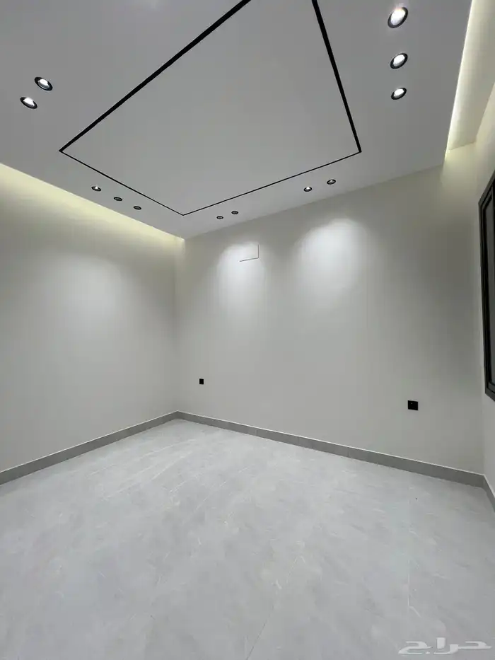 شقة دور ارضي للبيع ابها حي الروابي 10