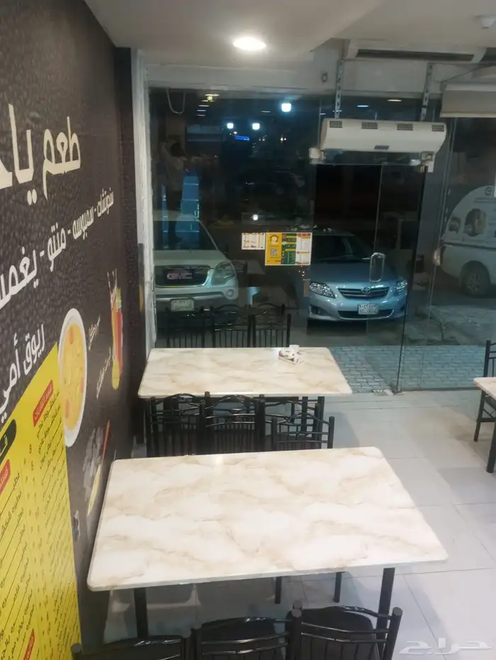 للتقبيل مطعم فتحه واحده بكامل معداته 1