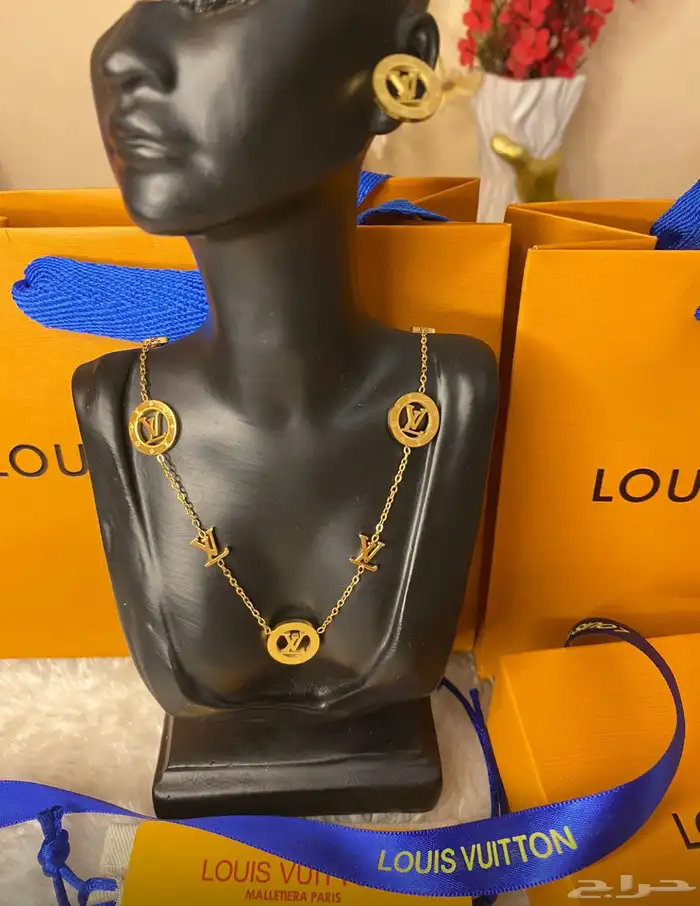 سلاسل واساور لويس فيتون مع الملحقات كواليتي 5