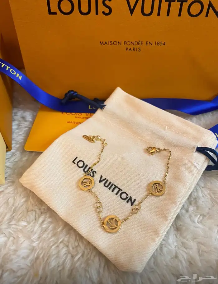 سلاسل واساور لويس فيتون مع الملحقات كواليتي 29