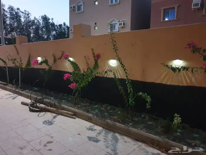 عمارة على شارعين للبيع في مخطط بريمان 3