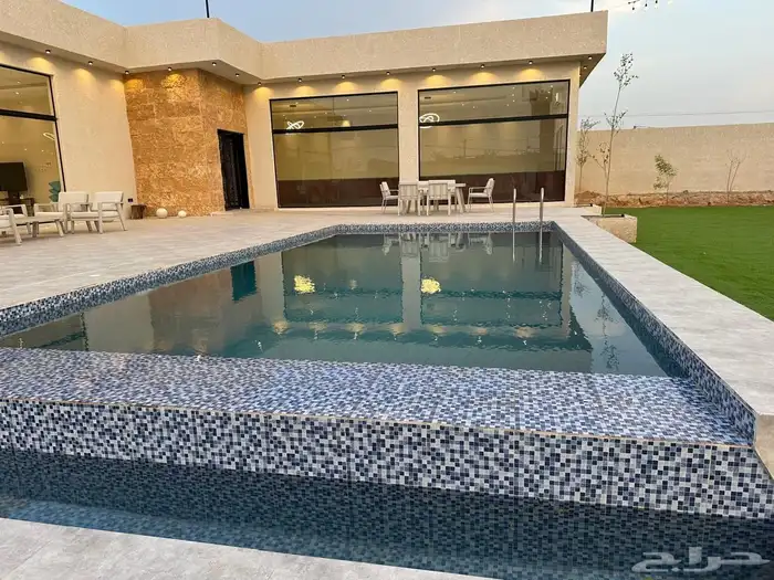 استراحة فاخره بموقع استراتيجي و عائد مضمون 1