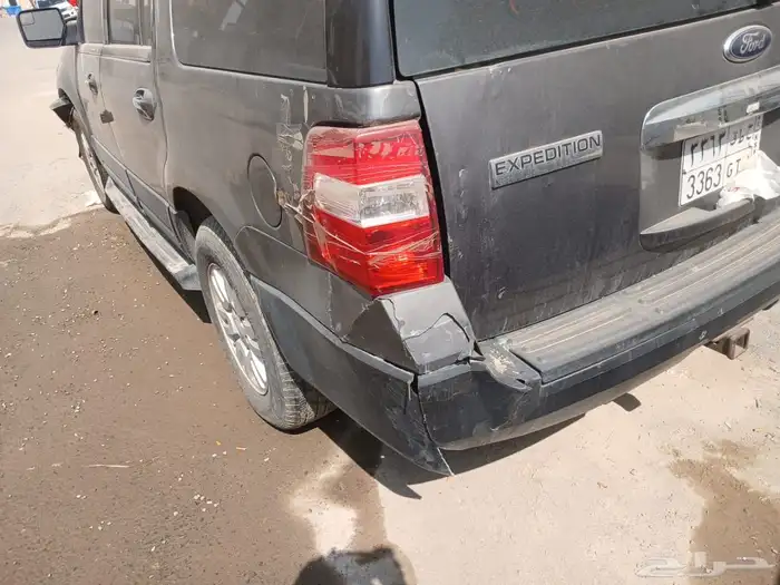 ورشة سمكرة وبوية لتصليح جميع انواع السيارات 24