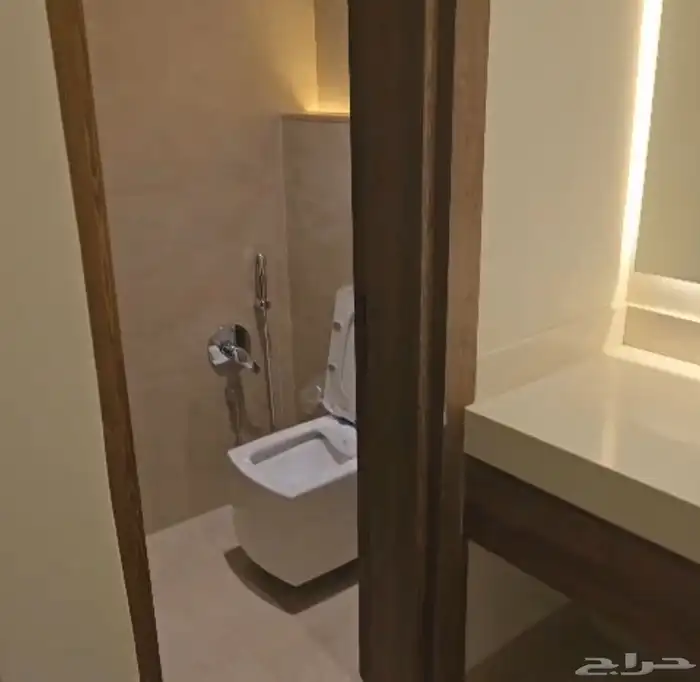 شقة اول ساكن للايجار حي السيف مقابل بحر الراكة فاخره 8