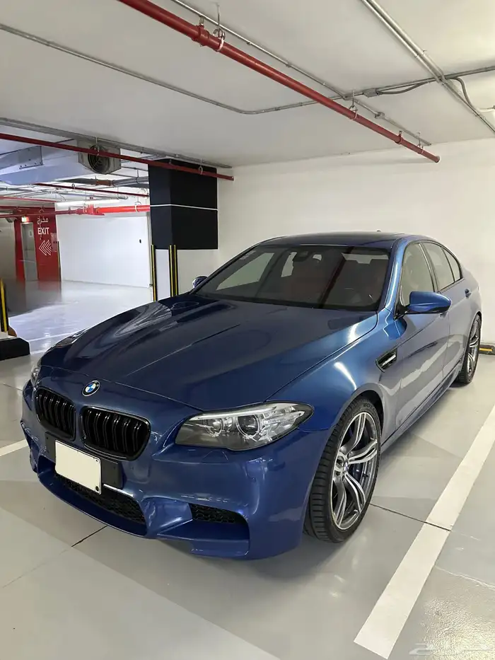 بي ام دبليو M5 4