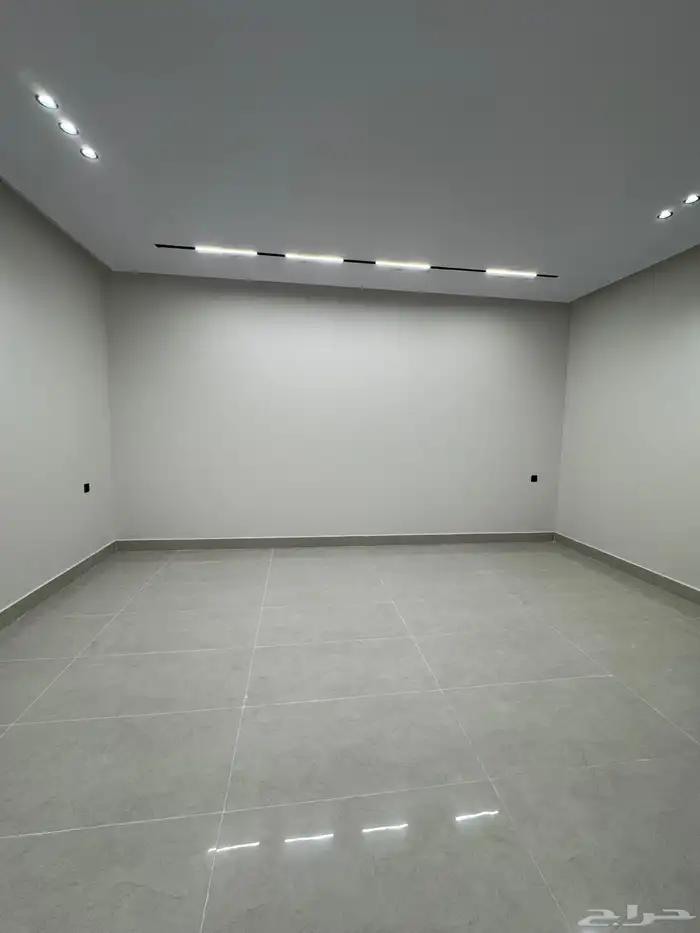 للبيع فيلا درج داخلي ب سعر منافس 1