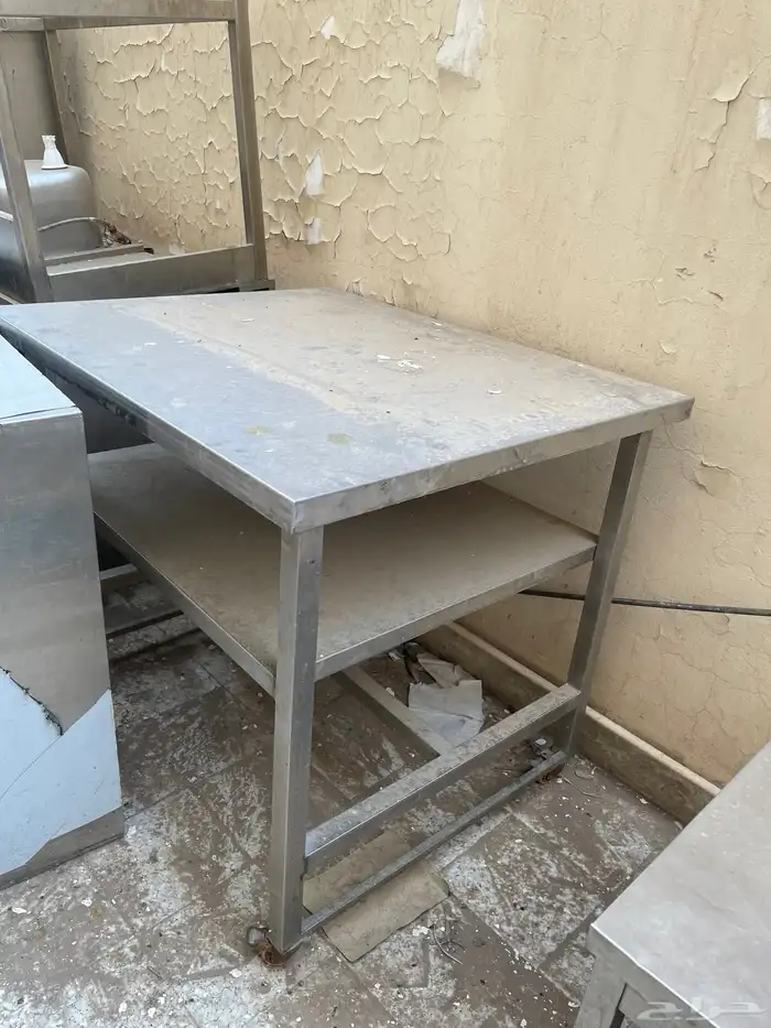 طاولات وأحواض ستيل وشواية شاورما وأفران 6