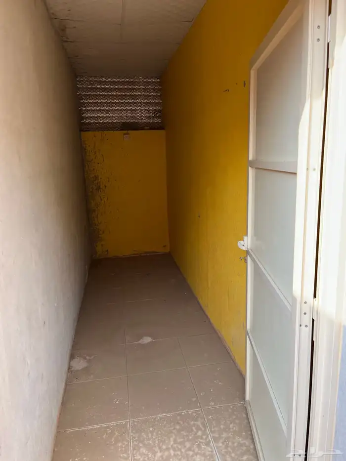 فرصه استثماريه مطعم في موقع ممتاز للإيجار 23