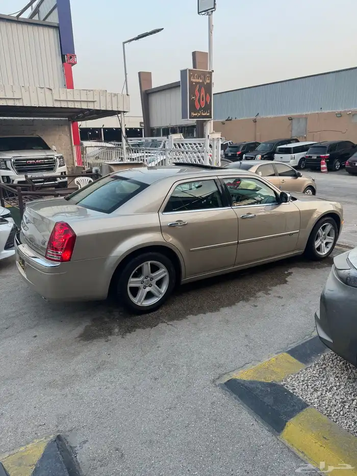 كرايزلر C300 2009 ( تم البيع ) 5