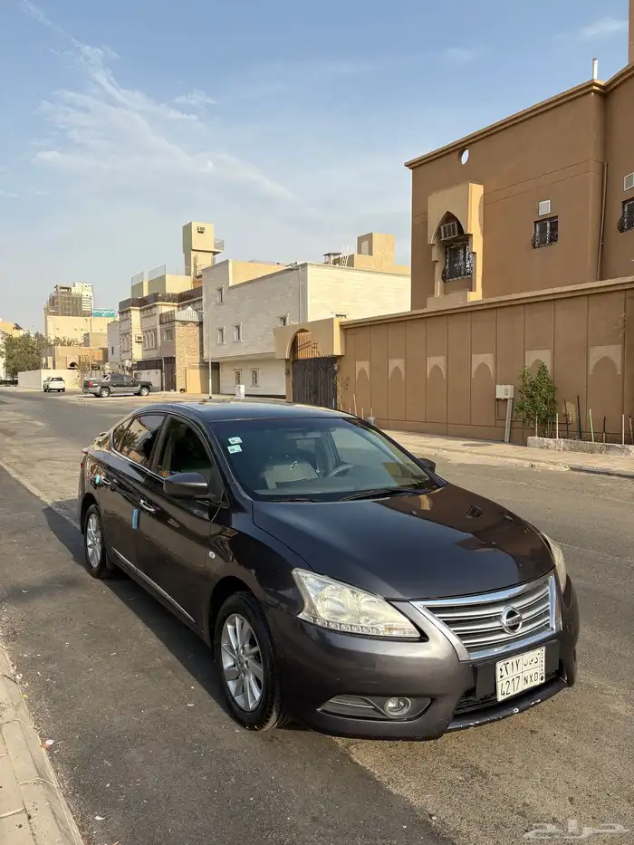 للبيع نيسان سنترا 1
