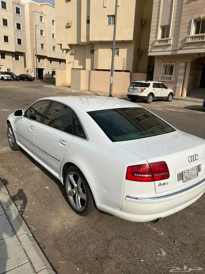 Audi اودي A8 2009 2