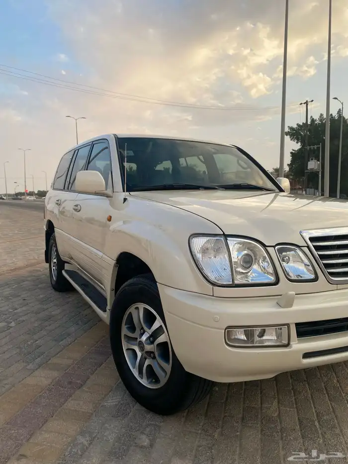 جيب لكزس Lx470 لون كريمي 2006 ممشى 400 0